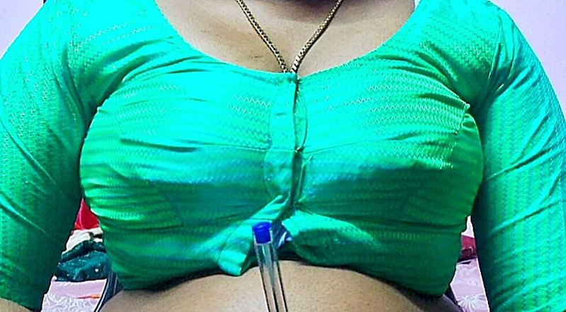 Desi Mohini: Nastoletni student i stary nauczyciel hardcore sex w pokoju