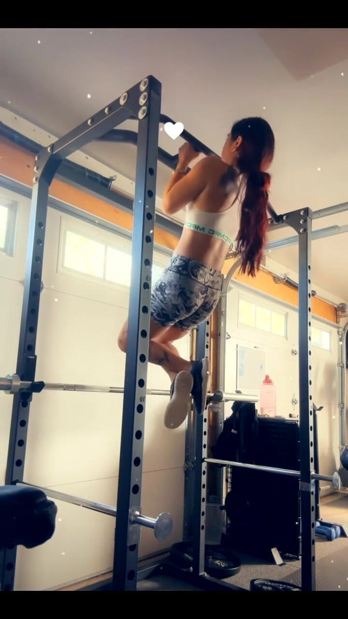 lilRavenFox: Sending a Naked Version