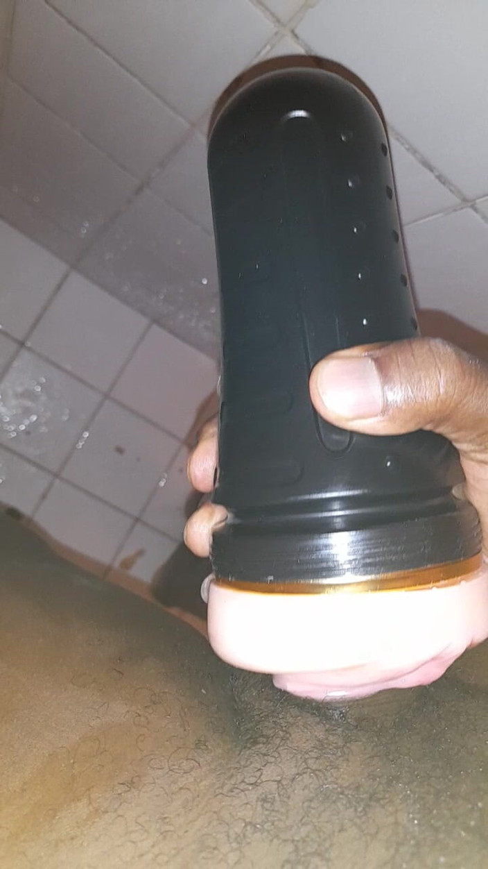 Black guy: Ngocok s9 e9