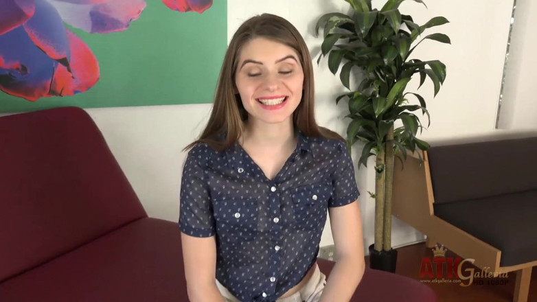 ATKIngdom Fans: Interview and striptease with Alice March