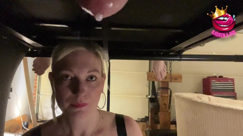 Mistress_BJQueen: Close-up meerdere keren verpest tot een glas op de melktafel