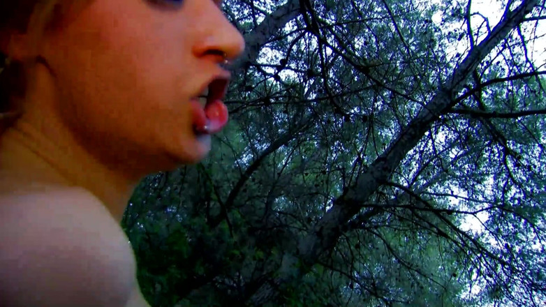 Real Home Made: Tattooed girl pussy fucking cock sucking in the forest