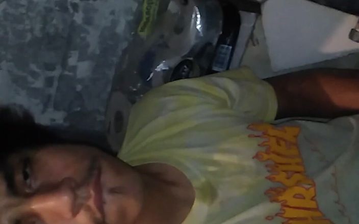 AlexAlejandro13: मेरे पास अभी भी बहुत सारा दूध आ रहा है