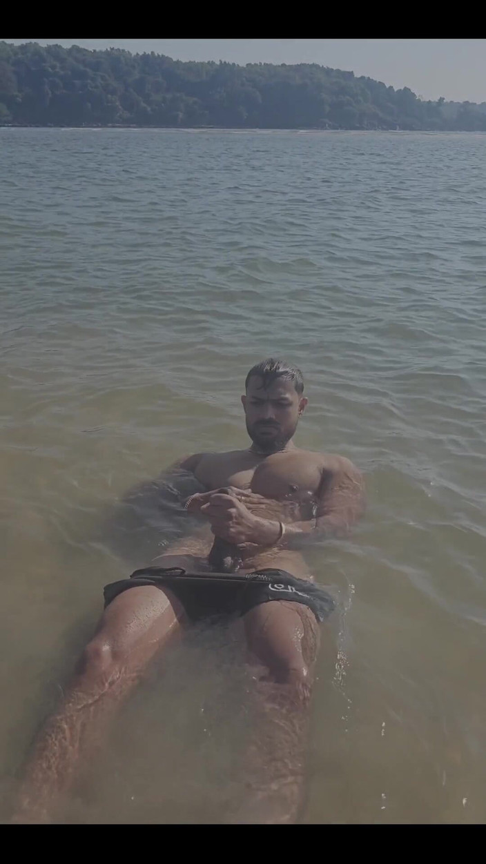 bonghunkx: समुद्र में मज़ा