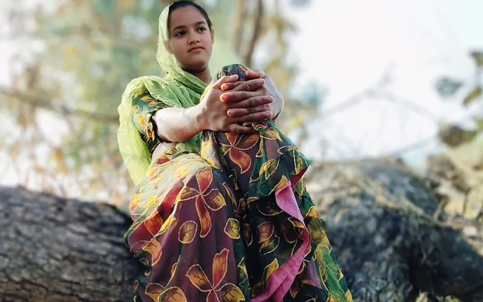 Fuckkkker: Indian Desi Village Aunty Fucked by Her Stepson in Jungle