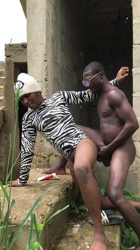 Sexydaddy: Fotto il mio ragazzo gay fuori casa noncompiuta