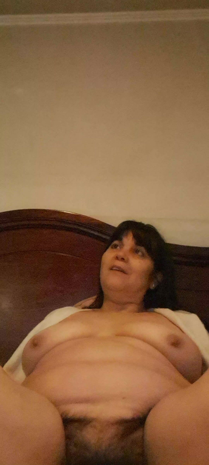 Mommy big hairy pussy: Воображаю, что занимаюсь сексом с пасынок