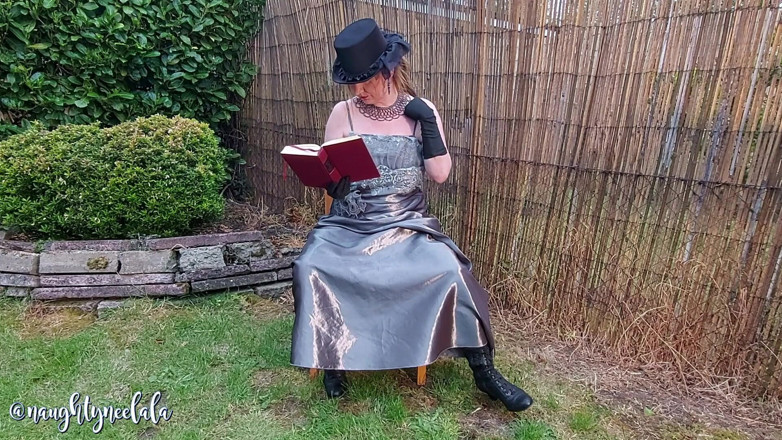 Porno angels: Victorian Fiddle starring Naughty Neelala