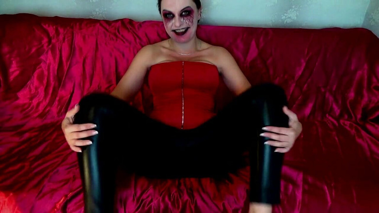 Goddess Misha Goldy: Sadistischer Joker wird sie sPH bestrafen