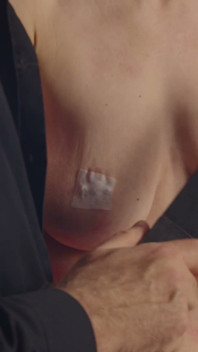Bella con piercing - il debutto di alice