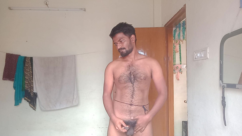 KUMBHA MANOJ KUMAR: es profesional