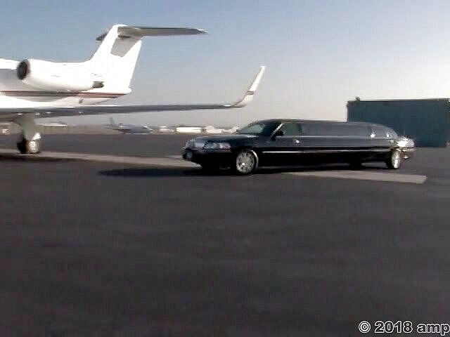 Adventures In Pornland: Britney Rears wild backstage seksfeestje s2: Milla Morena, Ken Masters