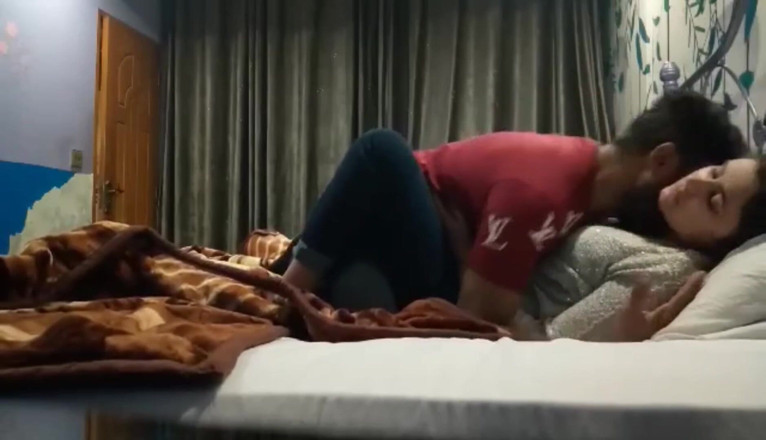 Dasi couple: Home Alone Call Form Boyfriend Come Fuck Me