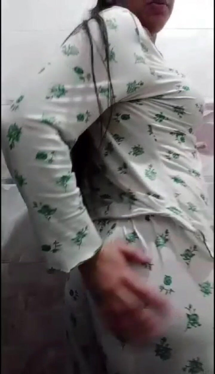 Amiramodel: Masturbare fierbinte Amira Model Arab