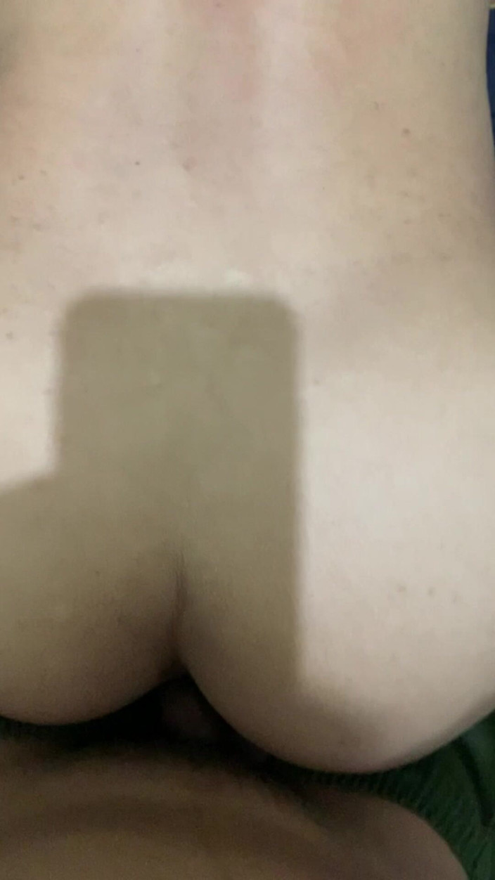 Indo Girl: Masturbating in the Room