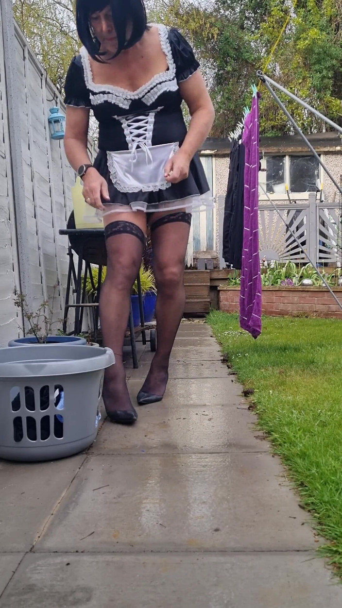 Pauline_sue: Maid at work.