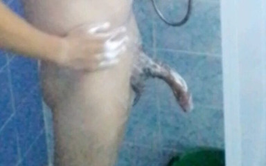 Slimman666: Kekasih pancutan mani bermandi