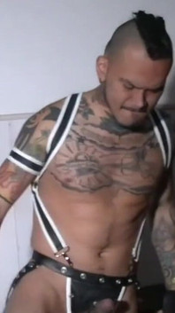 Fransa'dan Twink, fetişle aşağılıyor