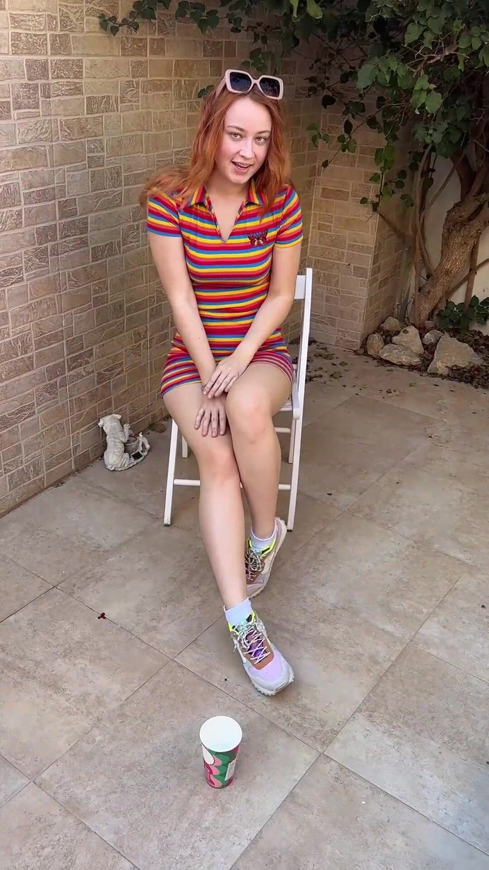 Sheryl X Sinclair: 100주년 오줌 모음집!