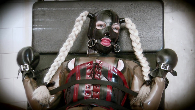 Fetish Artcore: Masked Latex Chick Gets Dominated