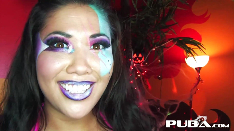 PUBA: London Keyes krijgt een pik voor een traktatie