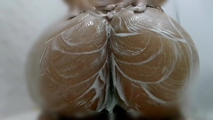 Minhaesposaparaoutro: Membasuh punggung gelembung besar saya di bilik mandi