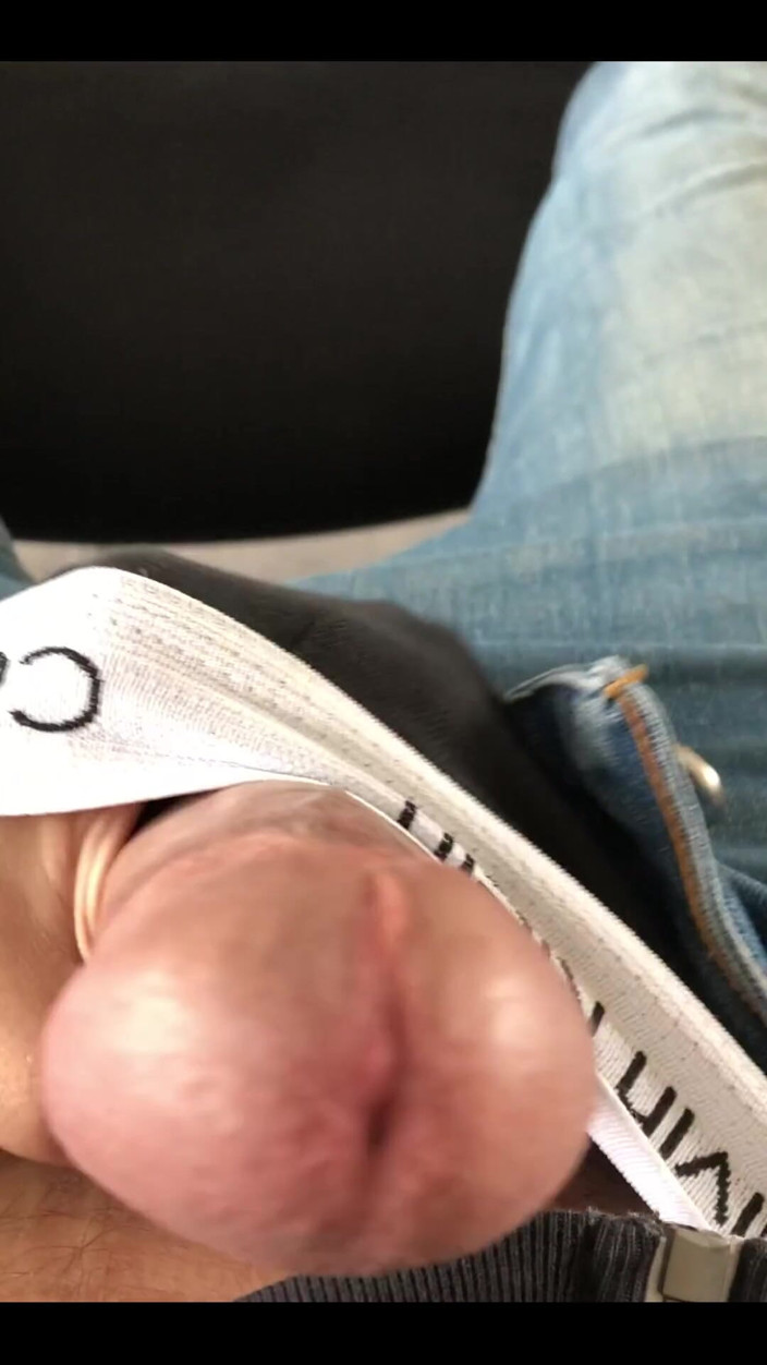 Hotlover1995x: German Guy Sneaky Masturbation at Work