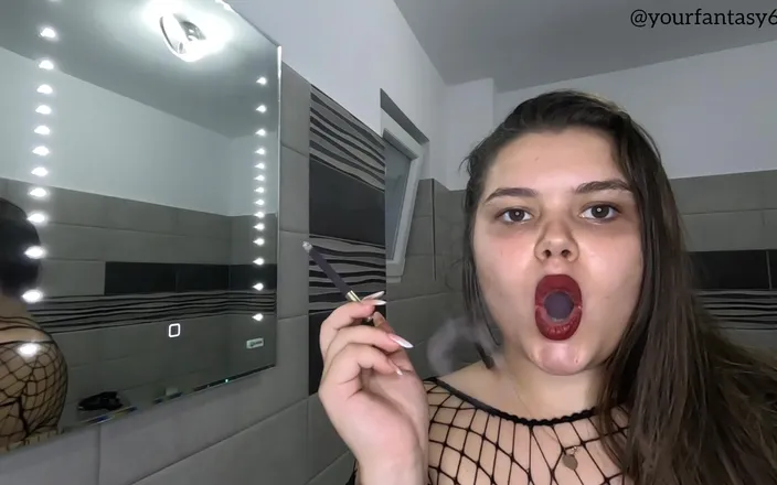 Your fantasy studio: Sexy Smoker in Fishnets
