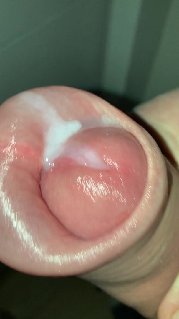 Foreskinguy: Lungo e pompato prepuzio cazzo con sborrata