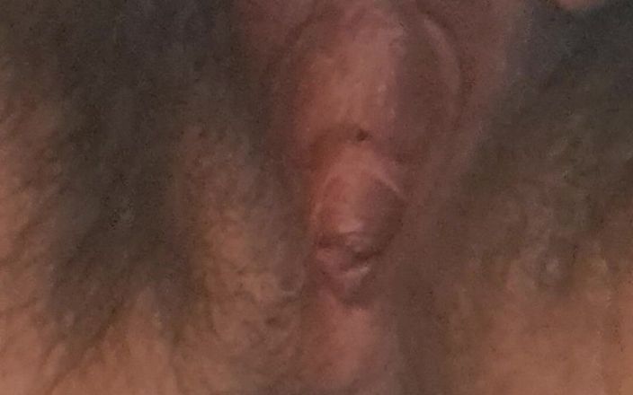 Mommy big hairy pussy: Buttplug unteransicht