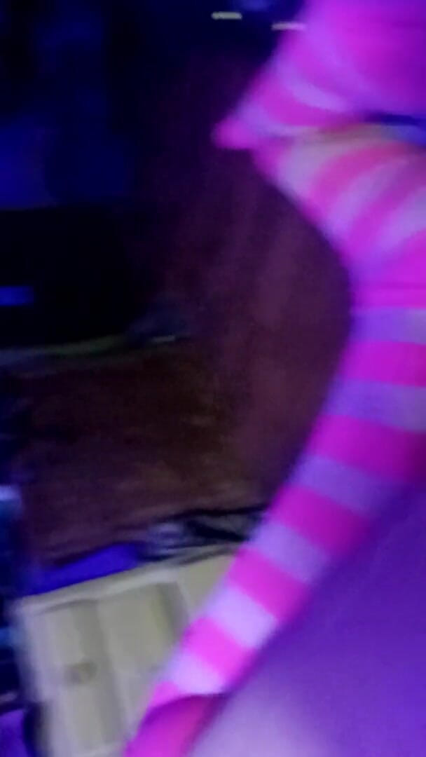 Rosedale troubles: Hot masturbation close up