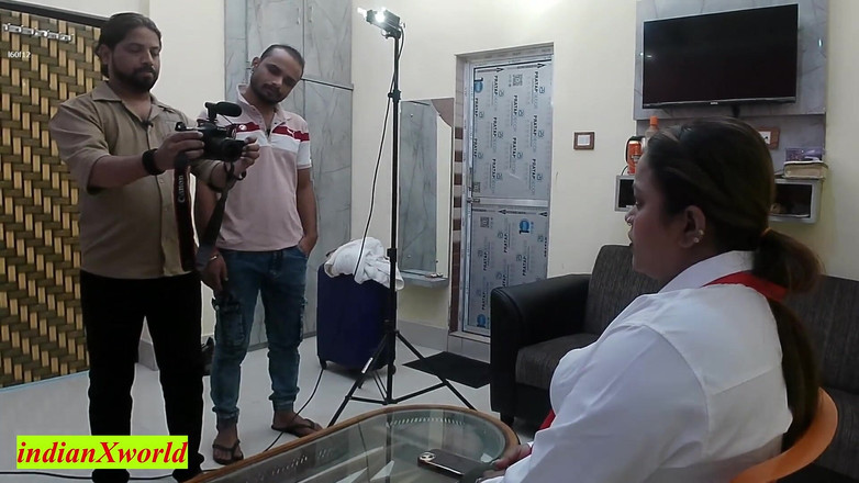 Indian Xshot: Schöne TV-moderatorin Erstmals Sex Zu Dritt! Nicht Drinnen Kommen