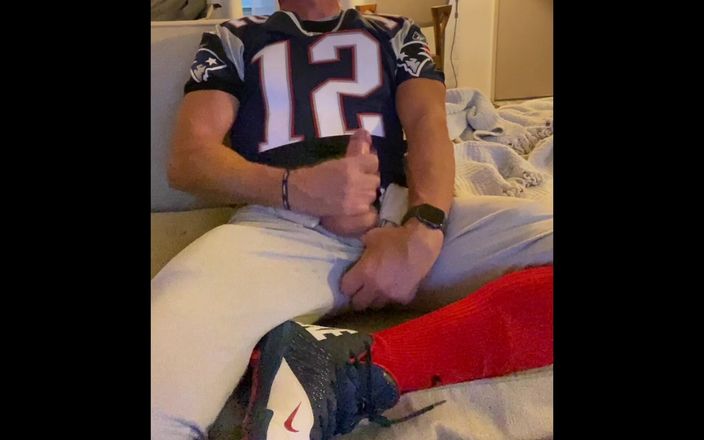JockDad87: Jockdad87 Shoots a Load of Cum in His Football Gear