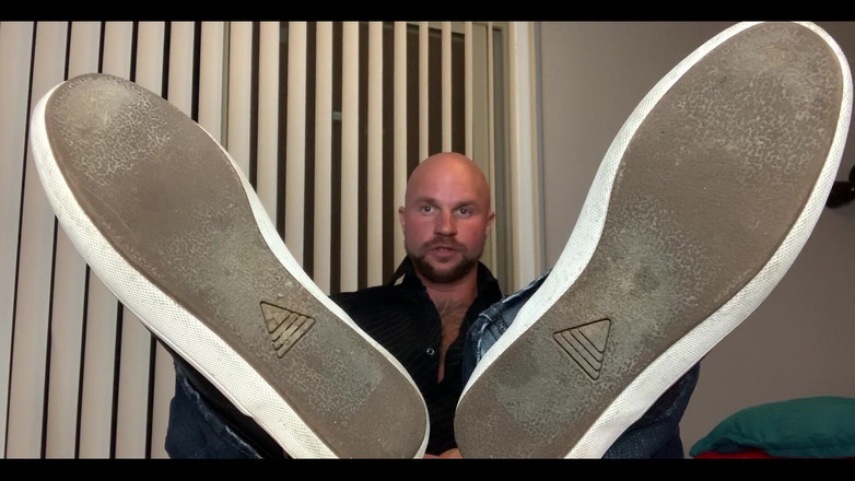 Jasons feet: Ви співбесіда на роботу асистента