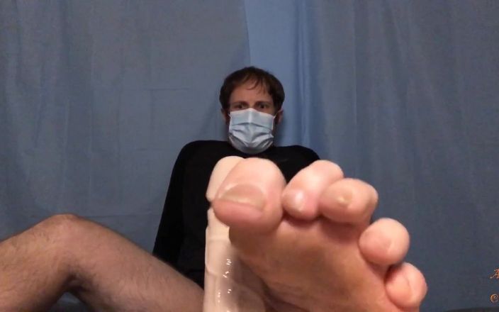 Adam Castle Solo: Male nurse gives patient a footjob