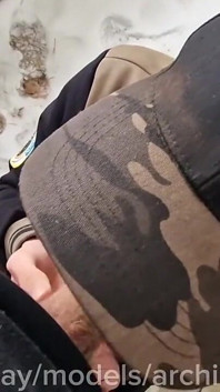 Student si tajně honí v opuštěné nemocnici, ale já ho kvůli tomu ošukal bez kondomu.