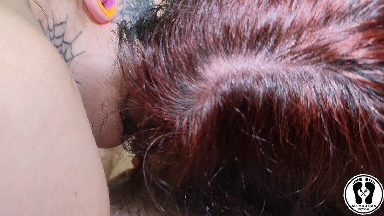 All You Can Fetish: ラッキーな男がぽっちゃりした女性たちと予想外のスリーサムを演じる