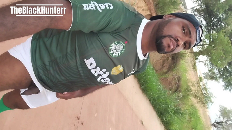 TheBlacKHunterr: På gatan i mina kläder efter matchen