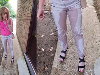 Kinky Essex: Mature Pissing in my trousers on the doorstep