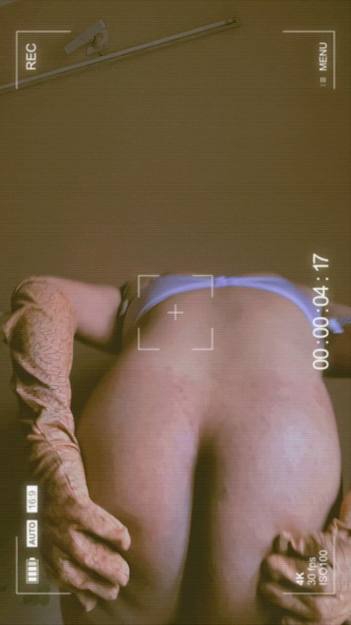 ModelMona14: Mona travestito in basso e buco del culo