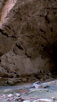 MiLF Bianca tradisce suo marito e viene scopata nel culo sulla spiaggia
