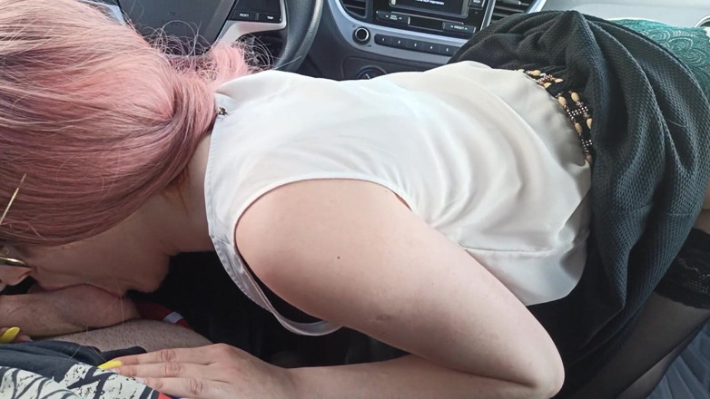 SexyFairyTale: She sucked in the car !! The girl refused to finance