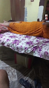 India madrastra bruja porno en móvil y hijastro masturbándose