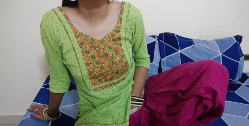 Saarabhabhi6: Hindi sexgeschichte rollenspiel - indische desi-stiefmutter süchtig nach sex