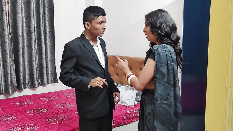 Anjalisingh_sexy: Дружина домінувала над чоловіком за допомогою затискачу та вібратора, останній чоловік вібрував і затиснув її дружину і трахнув