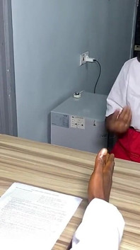Pelajar nakal Tahu Cara Dapatkan Apa Sahaja Yang Dia MahuKan Daripada Pensyarah Sekali