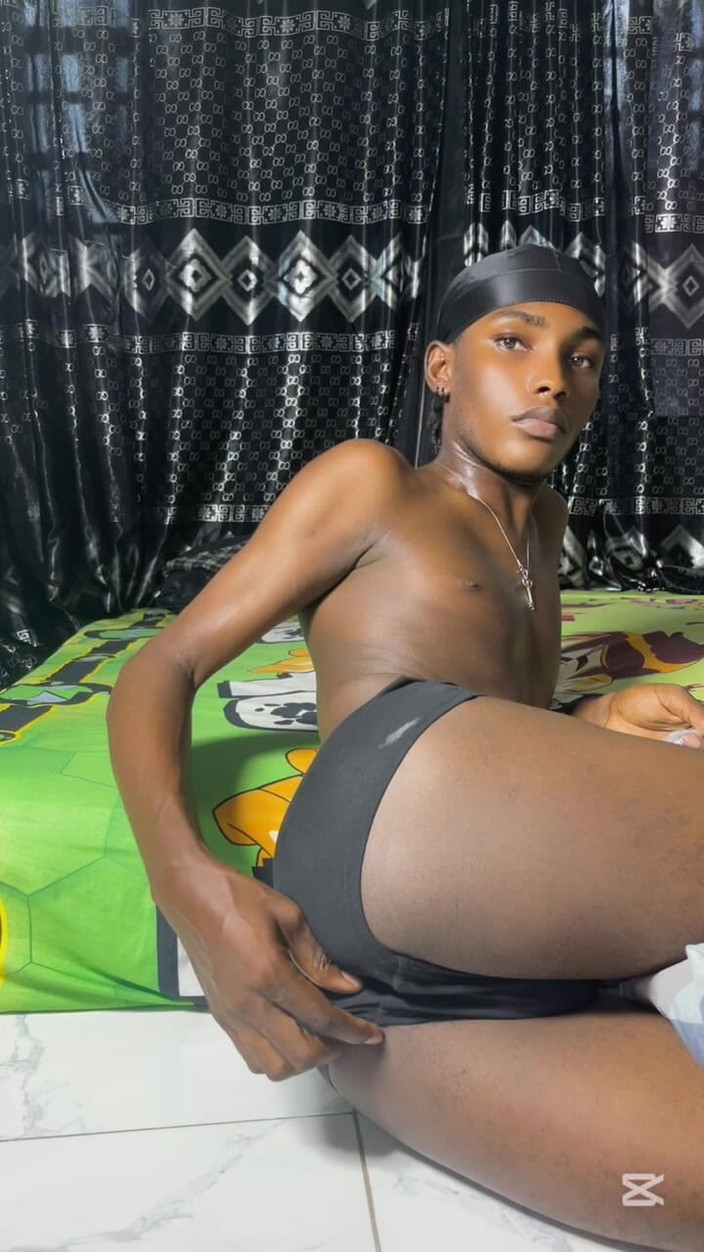 Aded-Toxic: Amatérský Twink zlobí