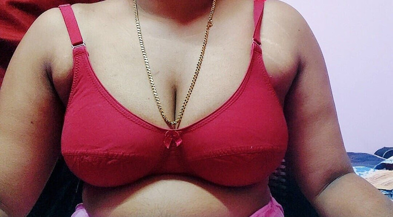 Desi Mohini: Mohini Bhabhi przyszedł do swojego przyrodniego brata