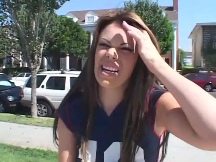 American Idol X: College party turns in a out orgy