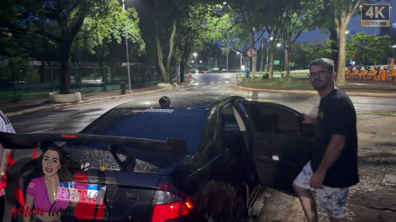 Monica Lima: Saya berkongkek di tepi jalan semasa hari dengan beberapa kereta...